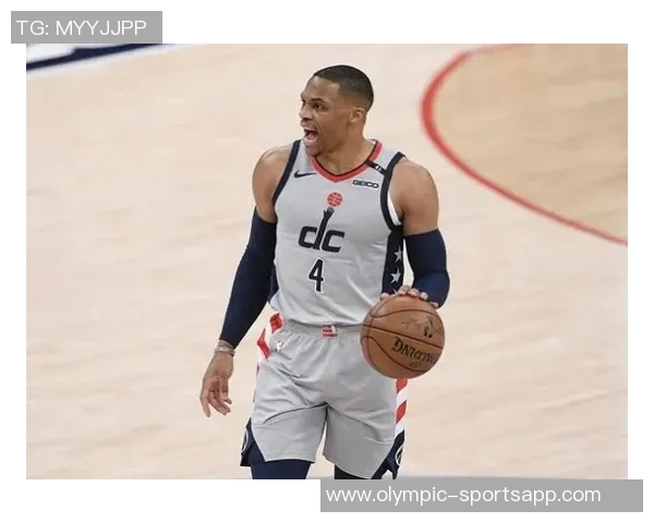 海斯怒吼空中摊手展现大度精神助力老詹三双成就传奇时刻